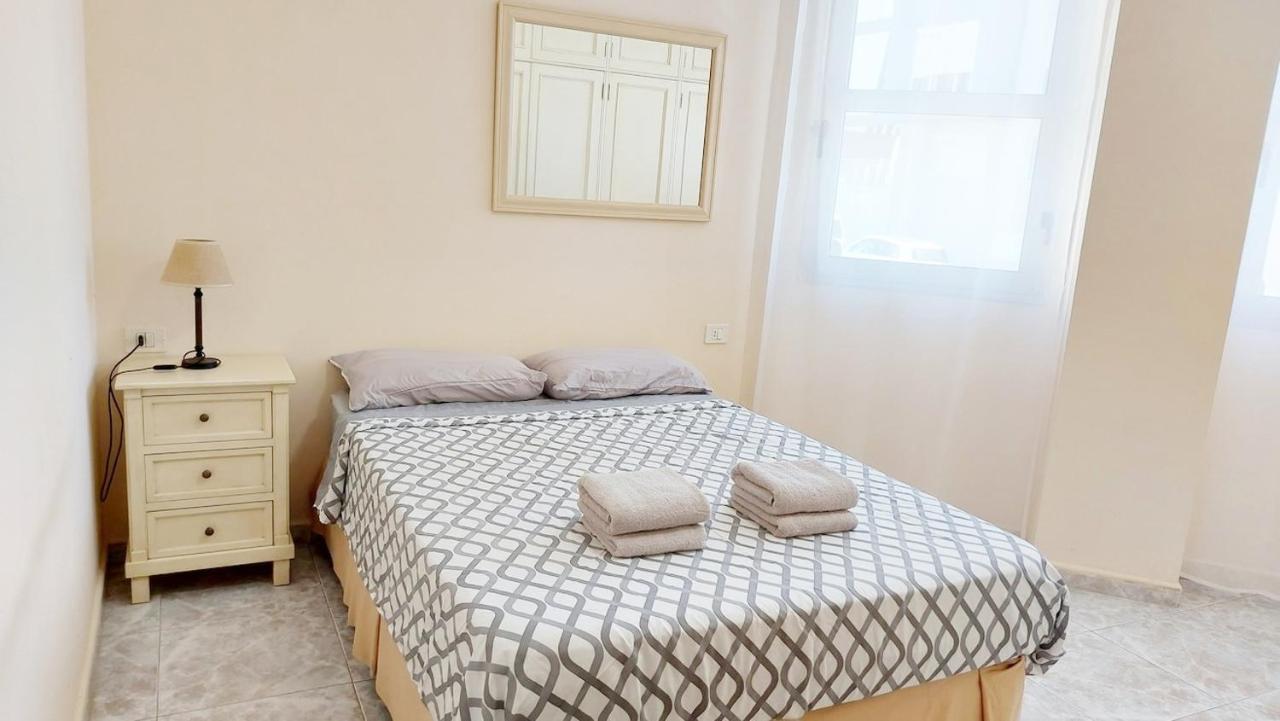 Centric 2 Bedrooms Apartment Near To The Beach - By Tenerifehints El Medano  Exterior photo